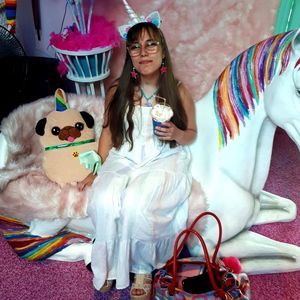 Meet your Posher, Karolane